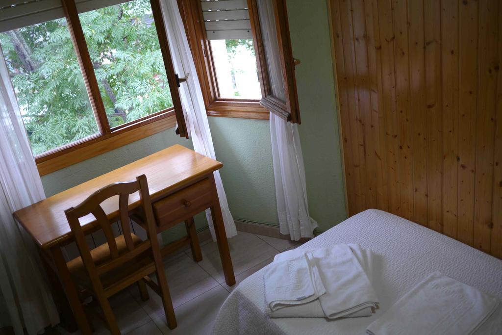 Hostal El Alba Brunete Habitación foto