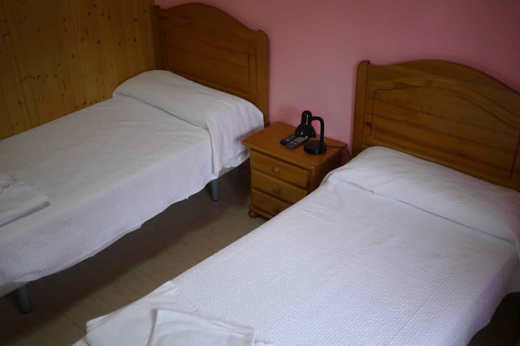 Hostal El Alba Brunete Habitación foto